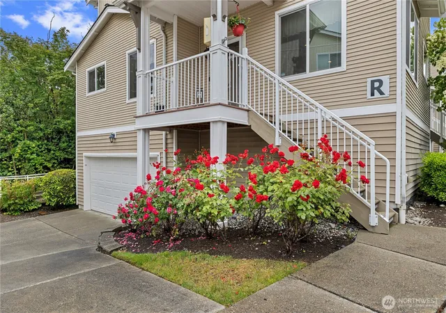 Photo 3 of Townhouse for sale at 14915 38th Drive Se #R1140, Bothell, WA 98012 | MLS# NWM2537630 | Listing updated on 2026-09-22