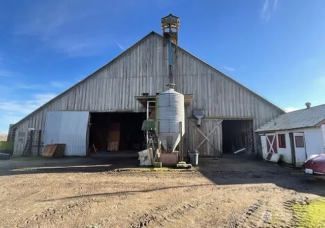 Photo 3 of Contingent at 1888 Towne Rd, Sequim, WA 98382 | MLS# NWM2537635 | Listing updated on 2026-09-25