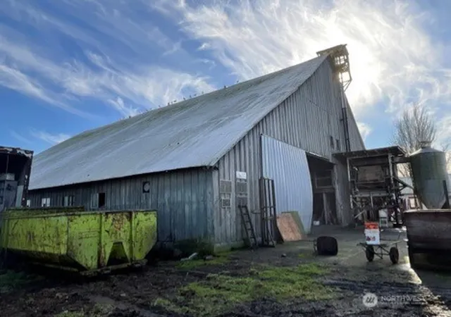Photo 3 of Single family home for sale at 1888 Towne Rd, Sequim, WA 98382 | MLS# NWM2537635 | Listing updated on 2026-09-25