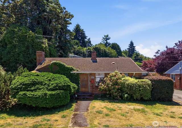 Photo 1 of Single family home for sale at 5603 Sw Lander St, Seattle, WA 98116 | MLS# NWM2537640 | Listing updated on 2026-09-22