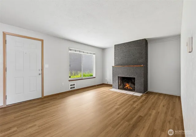 Photo 3 of House for sale at 710 -712 127th St S, Tacoma, WA 98444 | MLS# NWM2537642 | Listing updated on 2026-09-22