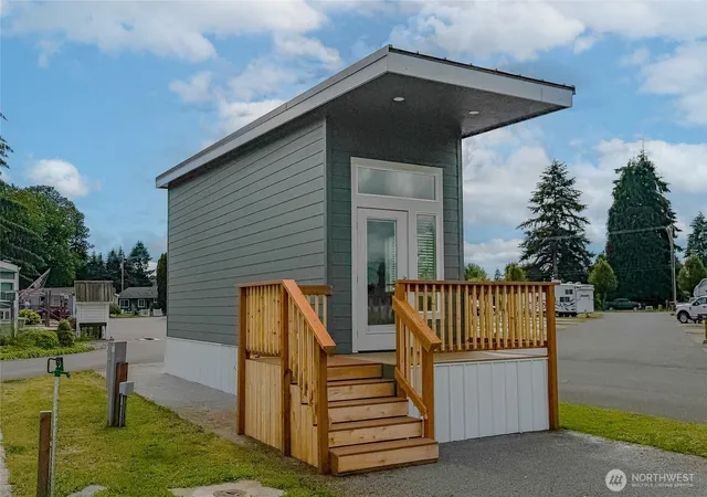Photo 1 of Manufactured home for sale at 3312 Harrison Ave #49, Centralia, WA 98531 | MLS# NWM2537654 | Listing updated on 2026-09-22