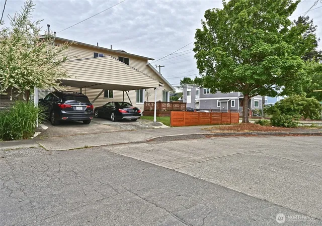 Photo 1 of Single family home for sale at 5402 S Cloverdale St, Seattle, WA 98118 | MLS# NWM2537675 | Listing updated on 2026-09-30