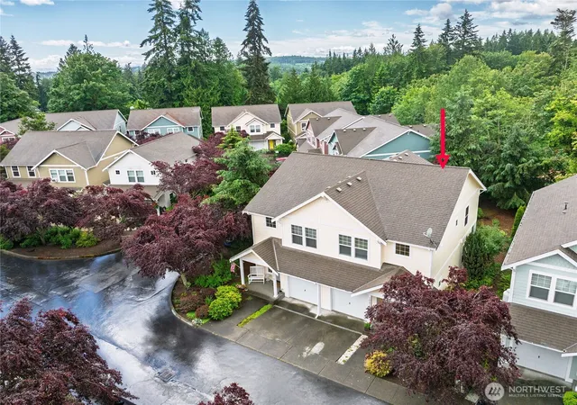 Photo 4 of Townhouse for sale at 10612 NE Kingston Meadows Cir, Kingston, WA 98346 | MLS# NWM2537684 | Listing updated on 2026-09-22