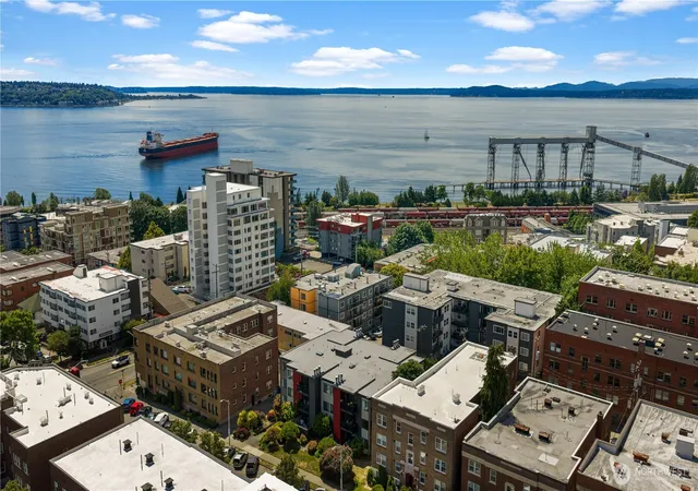 Photo 2 of Condo for sale at 613 4th Avenue W #103, Seattle, WA 98119 | MLS# NWM2537702 | Listing updated on 2026-09-22