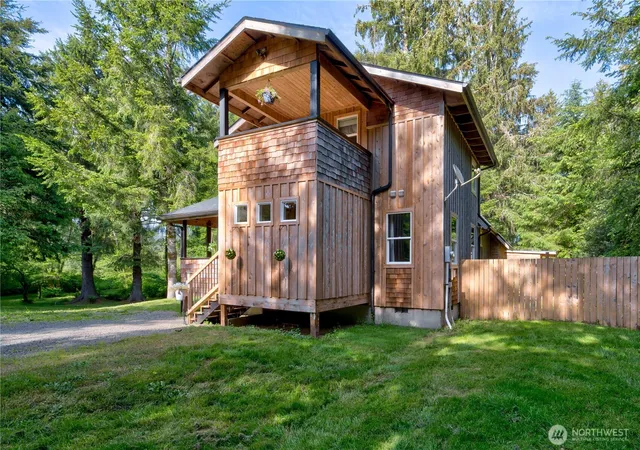 Photo 3 of Sale Pending at 20 Parpala Rd, Naselle, WA 98638 | MLS# NWM2537704 | Listing updated on 2026-09-22