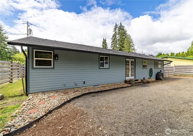 Photo 3 of Sale Pending at 240 Wildcat Dr, Mc Cleary, WA 98557 | MLS# NWM2537717 | Listing updated on 2026-09-07