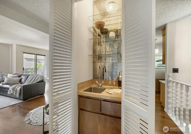 Photo 3 of Condo for sale at 10634 Glen Acres Dr S, Seattle, WA 98168 | MLS# NWM2537722 | Listing updated on 2026-09-28