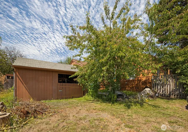 Photo 3 of Sale Pending at 507 Tucker Ave, Friday Harbor, WA 98250 | MLS# NWM2537743 | Listing updated on 2026-09-26