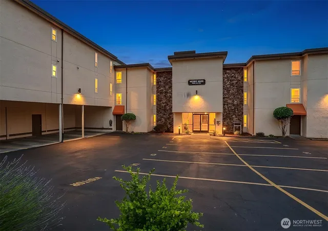 Photo 2 of Condo for sale at 2625 13th Avenue W #201, Seattle, WA 98119 | MLS# NWM2537755 | Listing updated on 2026-09-22