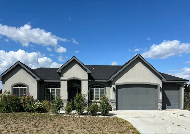 Photo 1 of Single family home for sale at 11227 Quiver Ln, Pasco, WA 99301 | MLS# NWM2537759 | Listing updated on 2026-10-06