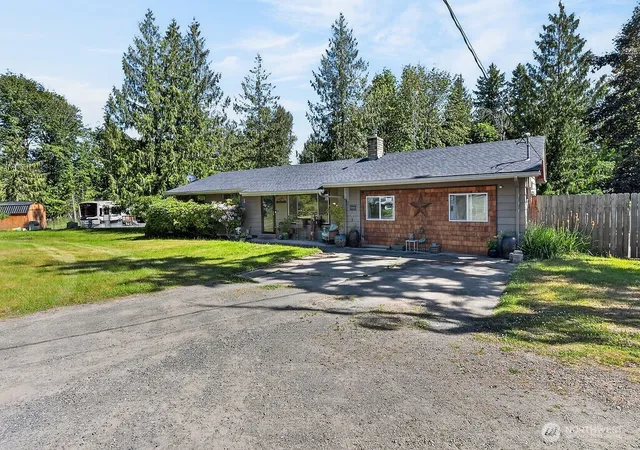 Photo 3 of Single family home for sale at 2573 Deer Park Rd, Port Angeles, WA 98362 | MLS# NWM2537761 | Listing updated on 2026-09-22
