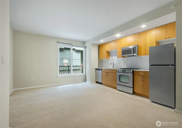 Photo 3 of Condo for sale at 81 Clay St #326, Seattle, WA 98121 | MLS# NWM2537788 | Listing updated on 2026-09-24
