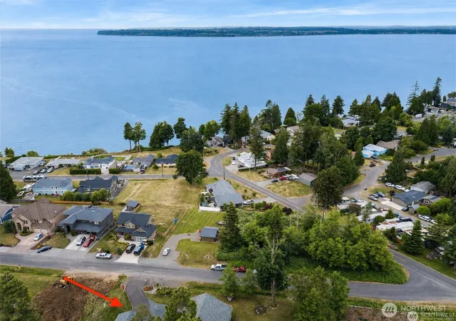 Photo 3 of Single family home for sale at 5519 Whitehorn Way, Blaine, WA 98230 | MLS# NWM2537789 | Listing updated on 2026-09-23