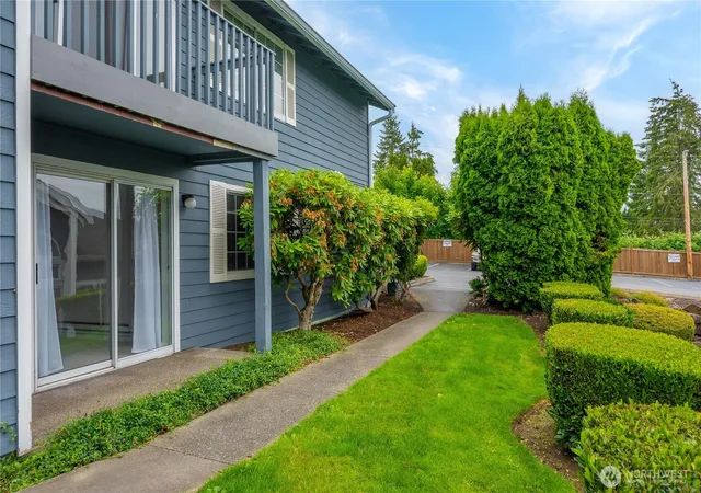 Photo 2 of Condo for sale at 16817 Larch Way #G104, Lynnwood, WA 98037 | MLS# NWM2537807 | Listing updated on 2026-09-29
