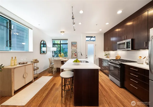 Photo 4 of Sale Pending at 1808 11th Avenue #B, Seattle, WA 98122 | MLS# NWM2537836 | Listing updated on 2026-08-20