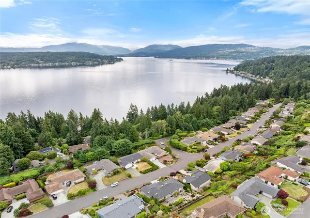 Photo 1 of Single family home for sale at 413 174th Place Ne, Bellevue, WA 98008 | MLS# NWM2537895 | Listing updated on 2026-10-01