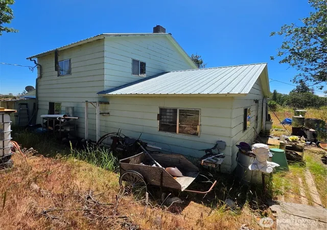 Photo 1 of Single family home for sale at 130 Briggs Ln, Goldendale, WA 98620 | MLS# NWM2537927 | Listing updated on 2026-10-20