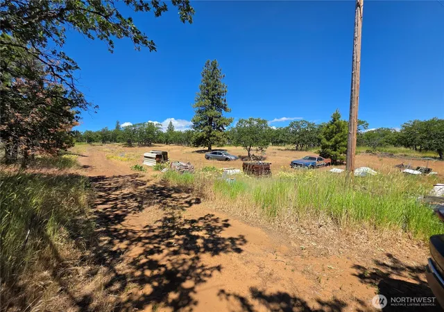 Photo 4 of Single family home for sale at 130 Briggs Ln, Goldendale, WA 98620 | MLS# NWM2537927 | Listing updated on 2026-10-20
