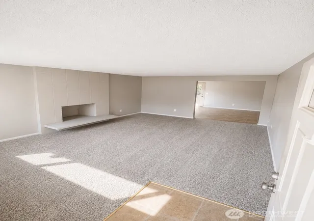 Photo 4 of House for sale at 8224 59th Avenue E, Puyallup, WA 98371 | MLS# NWM2537943 | Listing updated on 2026-09-21