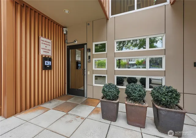 Photo 2 of Condo for sale at 4020 Aurora Ave N #304, Seattle, WA 98103 | MLS# NWM2537952 | Listing updated on 2026-09-22
