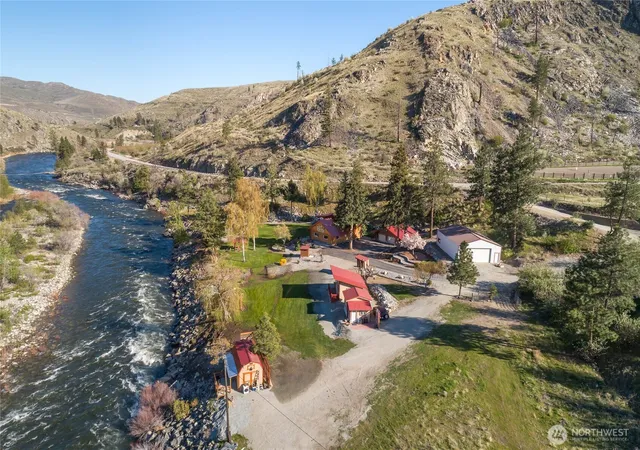 Photo 2 of Multi family home for sale at 540 Highway 153, Pateros, WA 98846 | MLS# NWM2537969 | Listing updated on 2026-09-22