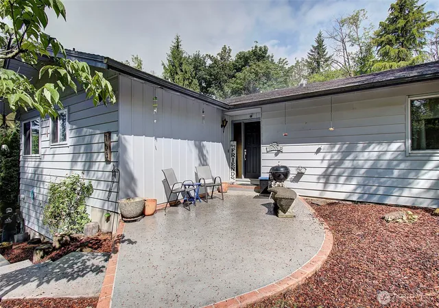 Photo 1 of Single family home for sale at 153 Monticello Dr, Longview, WA 98632 | MLS# NWM2538037 | Listing updated on 2026-09-30