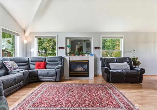 Photo 3 of Single family home for sale at 1001 Southview, Walla Walla, WA 99362 | MLS# NWM2538091 | Listing updated on 2026-09-22