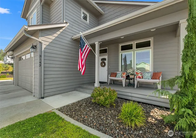 Photo 4 of Single family home for sale at 3143 NW Delcon Ct, East Wenatchee, WA 98802 | MLS# NWM2538103 | Listing updated on 2026-09-24
