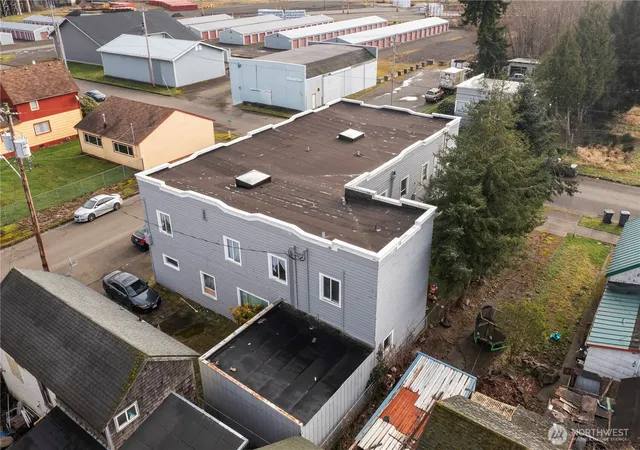 Photo 2 of Multi family home for sale at 1020 J St, Hoquiam, WA 98550 | MLS# NWM2538113 | Listing updated on 2026-09-22