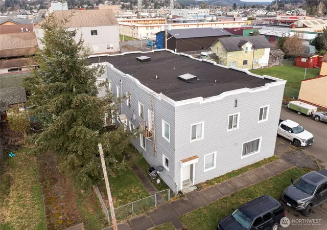 Photo 3 of Multi family home for sale at 1020 J St, Hoquiam, WA 98550 | MLS# NWM2538113 | Listing updated on 2026-09-22