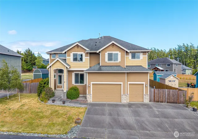 Photo 1 of Single family home for sale at 1033 Lyle Ridge Cir, Oak Harbor, WA 98277 | MLS# NWM2538127 | Listing updated on 2026-09-25