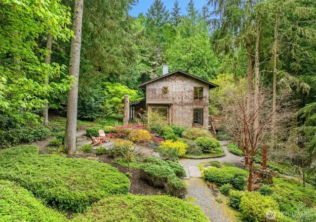 Photo 1 of Single family home for sale at 8151 Ne Hidden Cvs Rd, Bainbridge Island, WA 98110 | MLS# NWM2538129 | Listing updated on 2026-09-22