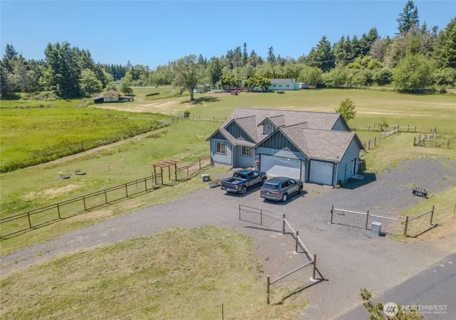 Single family home for sale at 116 Gershick Rd, Silver Creek, WA 98585 | MLS# NWM2538152