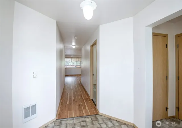 Photo 4 of Condo for sale at 11809 5th Avenue Ct E, Tacoma, WA 98445 | MLS# NWM2538158 | Listing updated on 2026-10-01