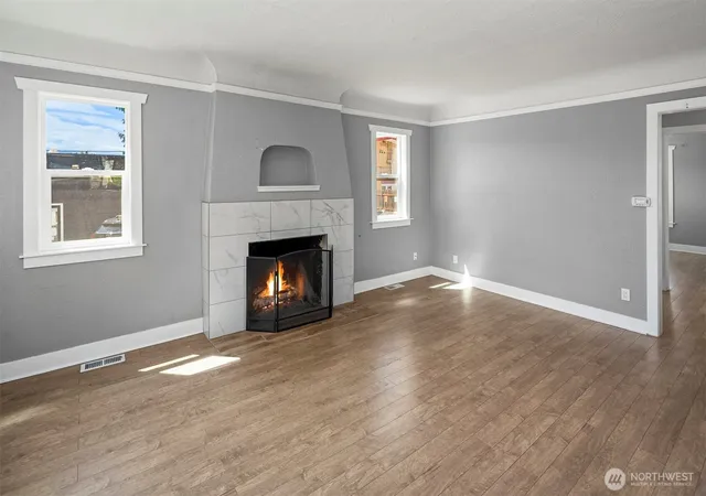 Photo 2 of Sale Pending at 1480 Nw 80th Street, Seattle, WA 98117 | MLS# NWM2538159 | Listing updated on 2026-09-23