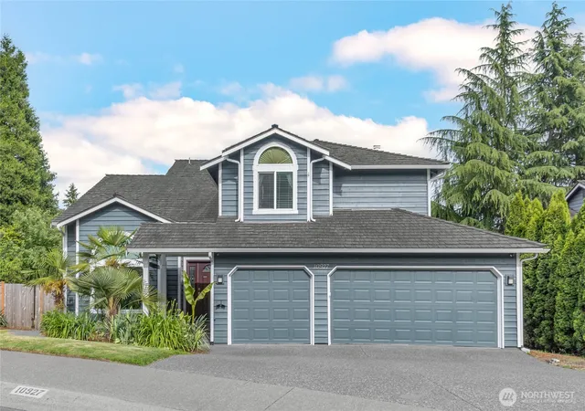 Photo 2 of Single family home for sale at 10927 Ne 157th Street, Bothell, WA 98011 | MLS# NWM2538171 | Listing updated on 2026-09-30