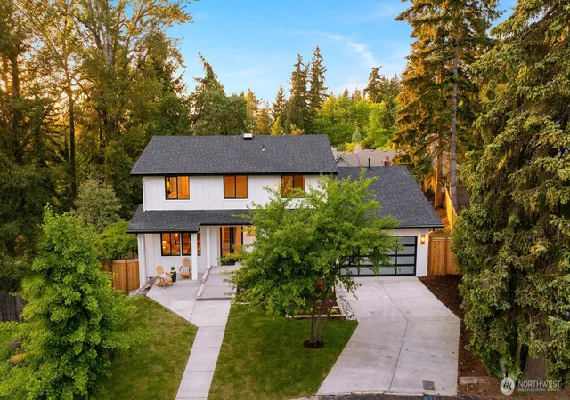 Photo 2 of Single family home for sale at 13400 Se 56th Place, Bellevue, WA 98006 | MLS# NWM2538173 | Listing updated on 2026-09-29