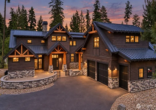 Photo 1 of Mansion for sale at 50 Rinky Dink Ln, Cle Elum, WA 98922 | MLS# NWM2538196 | Listing updated on 2026-10-01