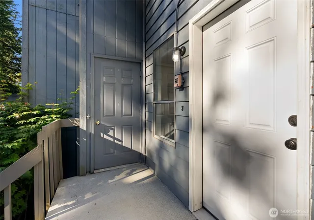 Photo 3 of Condo for sale at 500 N National Ave #14, Bremerton, WA 98312 | MLS# NWM2538216 | Listing updated on 2026-09-22