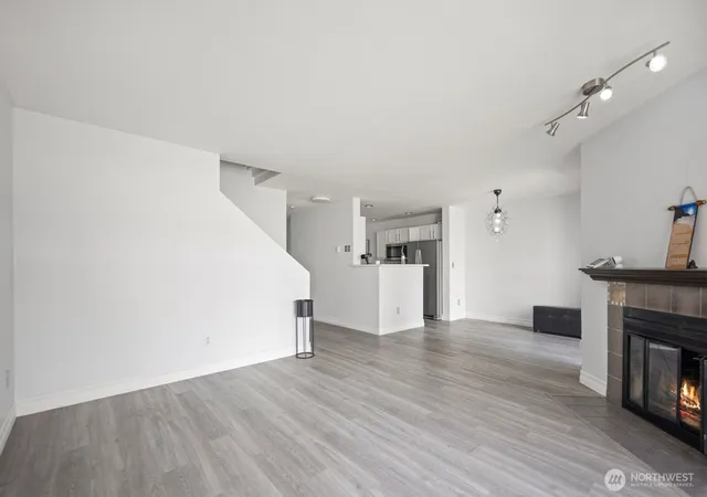 Photo 3 of Sale Pending at 2100 S 336th Street #G3, Federal Way, WA 98003 | MLS# NWM2538240 | Listing updated on 2026-08-28