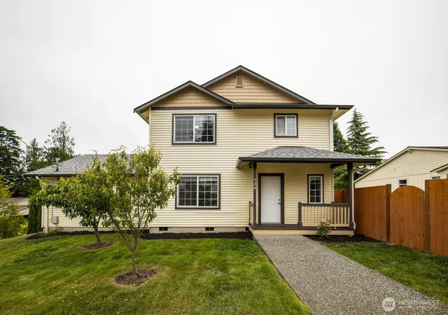 Photo 1 of Single family home for sale at 520 N Laventure Rd, Mount Vernon, WA 98273 | MLS# NWM2538272 | Listing updated on 2026-09-23