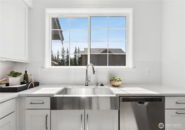 Photo 3 of Townhouse for sale at 1976 SE 12th Street #1105, North Bend, WA 98045 | MLS# NWM2538274 | Listing updated on 2026-09-30
