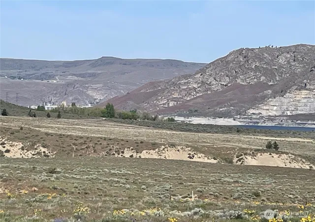 Photo 4 of Land for sale at 3 Xxx Hwy 174, Grand Coulee, WA 99133 | MLS# NWM2538325 | Listing updated on 2026-09-22