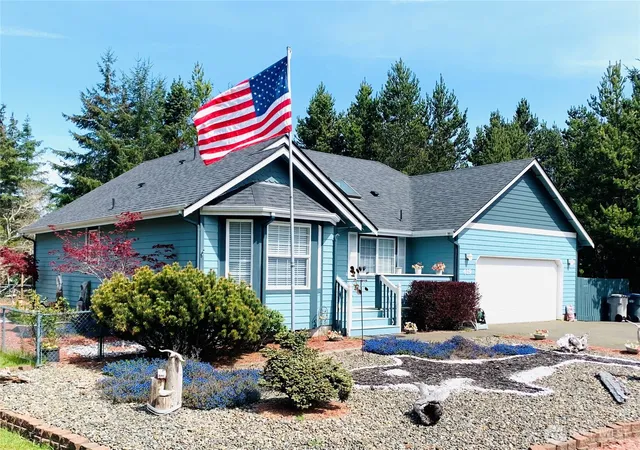 Photo 1 of Sale Pending at 419 Lake W Loop Ne, Ocean Shores, WA 98569 | MLS# NWM2538335 | Listing updated on 2026-09-26