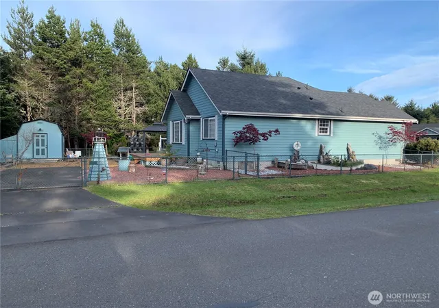 Photo 3 of Sale Pending at 419 Lake W Loop NE, Ocean Shores, WA 98569 | MLS# NWM2538335 | Listing updated on 2026-09-26