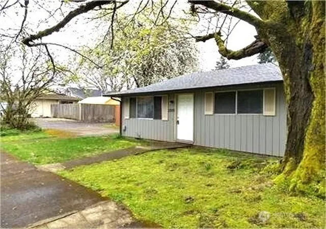 Photo 1 of Multi family home for sale at 3007 E 33rd Street, Vancouver, WA 98661 | MLS# NWM2538358 | Listing updated on 2026-09-24