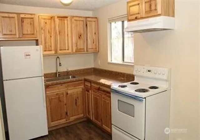 Photo 3 of Multi family home for sale at 3007 E 33rd Street, Vancouver, WA 98661 | MLS# NWM2538358 | Listing updated on 2026-09-24
