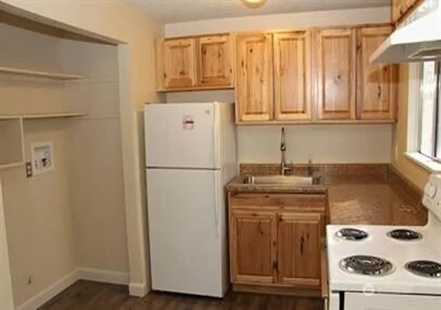Photo 3 of Multi family home for sale at 3007 E 33rd Street, Vancouver, WA 98661 | MLS# NWM2538358 | Listing updated on 2026-09-24
