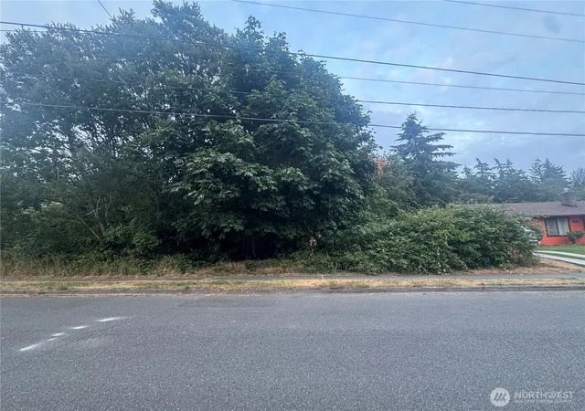 Photo 4 of Land for sale at 24410 24th Avenue S, Des Moines, WA 98198 | MLS# NWM2538427 | Listing updated on 2026-09-22